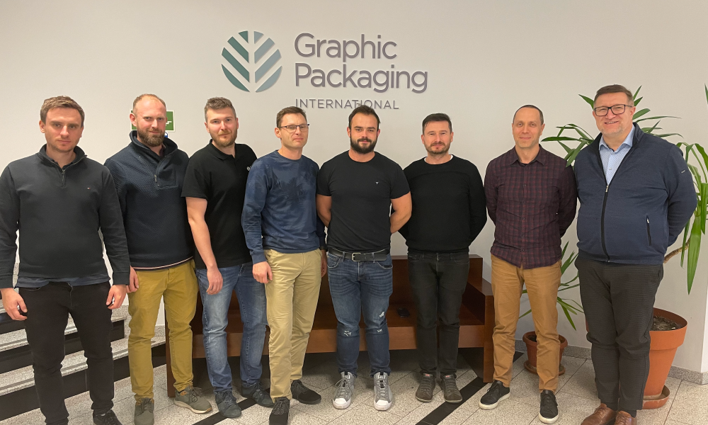 Graphic-Packaging-International-awarded-a-coveted-Grooming-Excellence-Award-by-Procter-and-Gamble